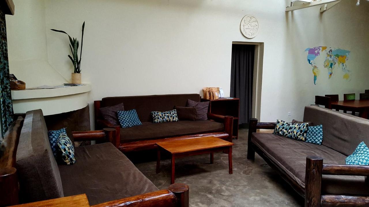 Bwindi Guest House Kanungu Екстериор снимка